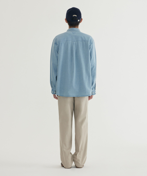 COVERNAT（カバーナット）の「ベーシックデニムシャツ ライトブルー（シャツ/ブラウス・メンズ・その他・MEDIUM/LARGE/X-LARGE/XX-LARGE/X-SMALL/SMALL）」の6枚目の写真