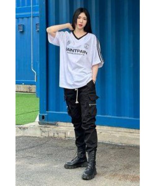 SAINTPAIN(セイントペイン)の「SPセイントクラブ VネックTシャツ-ホワイト(Tシャツ/カットソー・レディース・その他・LARGE/MEDIUM/X-LARGE/SMALL)」の3枚目の写真