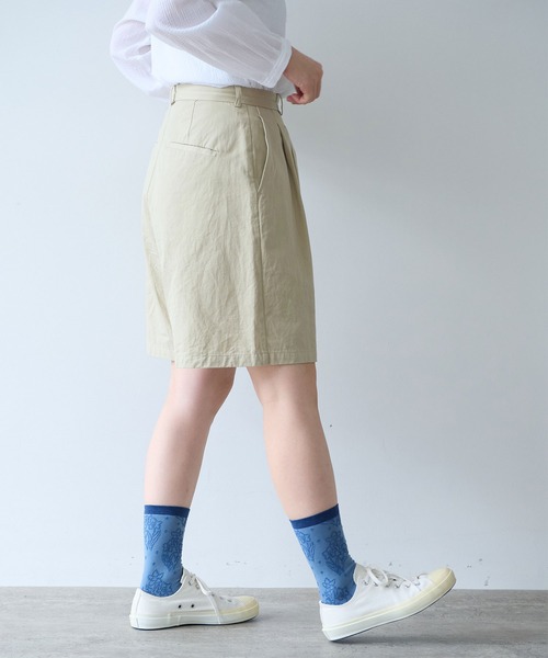 bulle de savon(ビュルデサボン)の「△高密度ツイル サンドウォッシュ ショートパンツ(その他パンツ・レディース・ベージュ/ネイビー/ダークブラウン・FREE)」の4枚目の写真