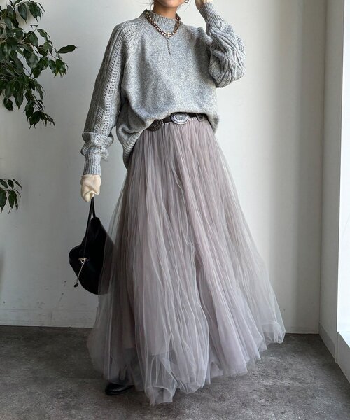 DouDou（ドゥドゥ）の「【WEB限定】透かしケーブル切替ラグランプルオーバー（ニット/セーター・レディース・グレー/チャコールグレー/モスグリーン・FREE）」の6枚目の写真