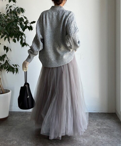 DouDou（ドゥドゥ）の「【WEB限定】透かしケーブル切替ラグランプルオーバー（ニット/セーター・レディース・グレー/チャコールグレー/モスグリーン・FREE）」の8枚目の写真