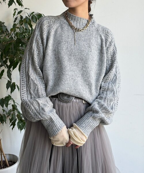 DouDou（ドゥドゥ）の「【WEB限定】透かしケーブル切替ラグランプルオーバー（ニット/セーター・レディース・グレー/チャコールグレー/モスグリーン・FREE）」の9枚目の写真