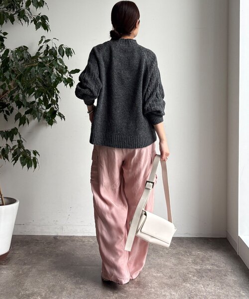 DouDou（ドゥドゥ）の「【WEB限定】透かしケーブル切替ラグランプルオーバー（ニット/セーター・レディース・グレー/チャコールグレー/モスグリーン・FREE）」の16枚目の写真