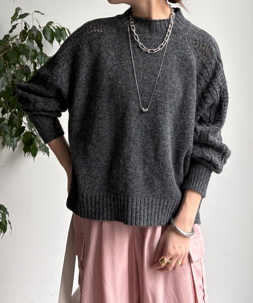 DouDou（ドゥドゥ）の「【WEB限定】透かしケーブル切替ラグランプルオーバー（ニット/セーター・レディース・グレー/チャコールグレー/モスグリーン・FREE）」の18枚目の写真