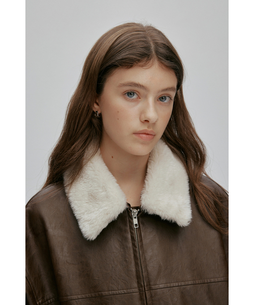 AFTERHOURS(アフターアワーズ)の「DETACHABLE FUR COLLAR LEATHER BLOUSON (BROWN)(ライダースジャケット・レディース・ブラウン・FREE)」の4枚目の写真