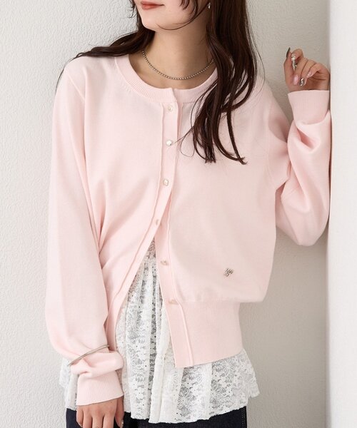 mystic(ミスティック)の「【5色展開◎】チャーム付きデイリーカーディガン(カーディガン/ボレロ・レディース・ブラック/ピンク/ブルー/グレー/オフホワイト・FREE)」の5枚目の写真