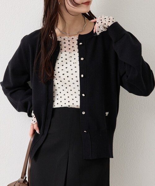 mystic(ミスティック)の「【5色展開◎】チャーム付きデイリーカーディガン(カーディガン/ボレロ・レディース・ブラック/ピンク/ブルー/グレー/オフホワイト・FREE)」の2枚目の写真