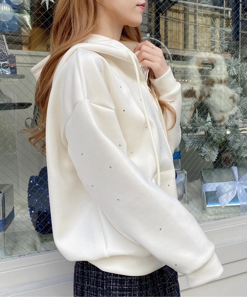 INGNI（イング）の「【WEB限定】ビジュー付ダンボールジップパーカー（パーカー・レディース・アイボリー/モカ/チャコールグレー/グレー・M）」の9枚目の写真