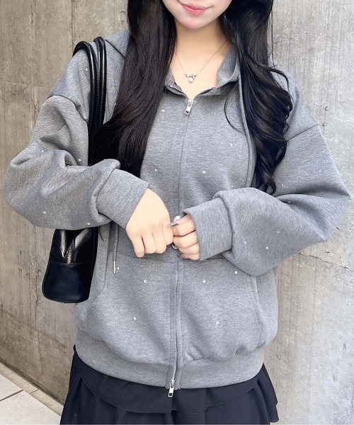 INGNI（イング）の「【WEB限定】ビジュー付ダンボールジップパーカー（パーカー・レディース・アイボリー/モカ/チャコールグレー/グレー・M）」の14枚目の写真