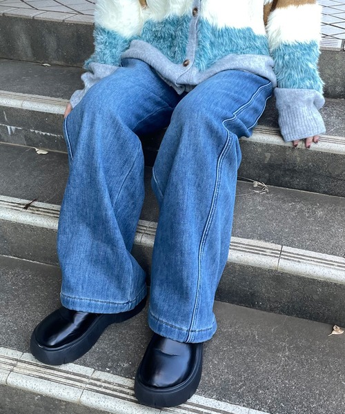 CRB(シーアールビー)の「裏起毛デニムワイドパンツ(デニムパンツ・レディース・ブルー/サックスブルー・S/M/L)」の3枚目の写真