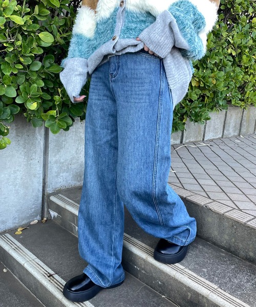 CRB(シーアールビー)の「裏起毛デニムワイドパンツ(デニムパンツ・レディース・ブルー/サックスブルー・S/M/L)」の4枚目の写真