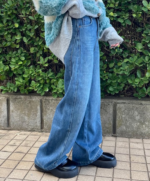 CRB(シーアールビー)の「裏起毛デニムワイドパンツ(デニムパンツ・レディース・ブルー/サックスブルー・S/M/L)」の8枚目の写真