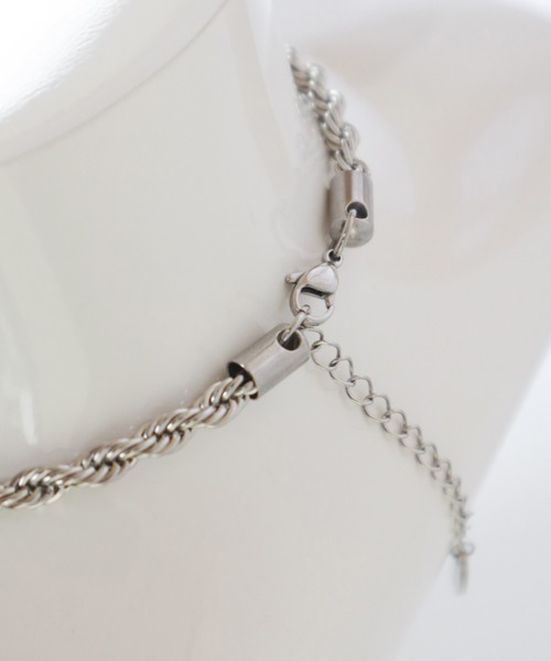 TUWAKRIM（トゥワクリム）の「【TUWAKRIM】ツイストチェーンネッックレス（ネックレス・レディース・シルバー/ゴールド・MEDIUM）」の10枚目の写真
