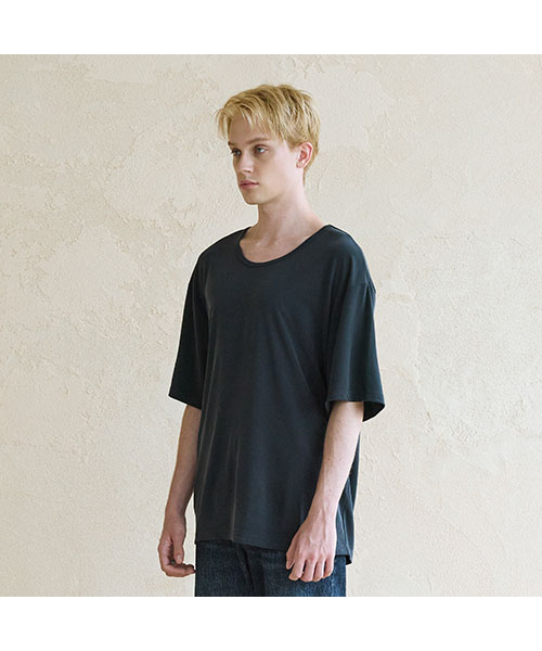CHILLSA(チルサ)の「SW Over Fit Short Sleeve_Black(Tシャツ/カットソー・レディース・ブラック・1/2/3)」の5枚目の写真