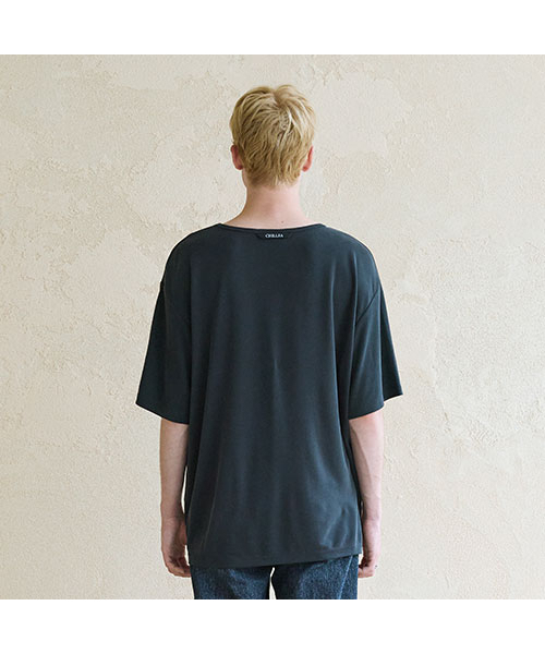 CHILLSA(チルサ)の「SW Over Fit Short Sleeve_Black(Tシャツ/カットソー・レディース・ブラック・1/2/3)」の6枚目の写真