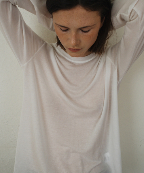 UNNOUT（アナウト）の「RELAXED WOOL T-SHIRT WHITE（Tシャツ/カットソー・レディース・その他・FREE）」の3枚目の写真