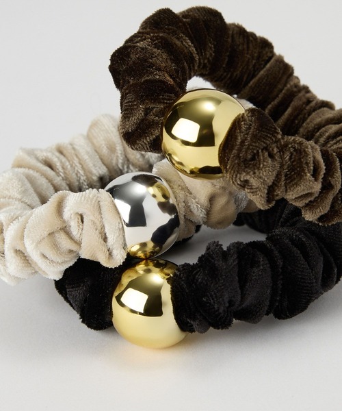 BARNYARDSTORM（バンヤードストーム）の「BARNYARDSTORM / メタルボールベロアシュシュ（シュシュ・レディース・カーキ/ブラック/オフホワイト・FREE）」の12枚目の写真