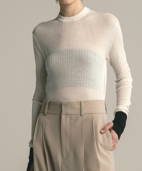 CINOH（チノ）の「CREW NECK TIGHT KNIT（ニット/セーター・レディース・ホワイト・36/38）」の6枚目の写真