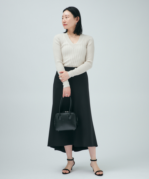 VERMEIL par iena（ヴェルメイユパーイエナ）の「ダンボールイレギュラーヘムスカート（スカート・レディース・ブラック/ベージュ・36/38）」の17枚目の写真