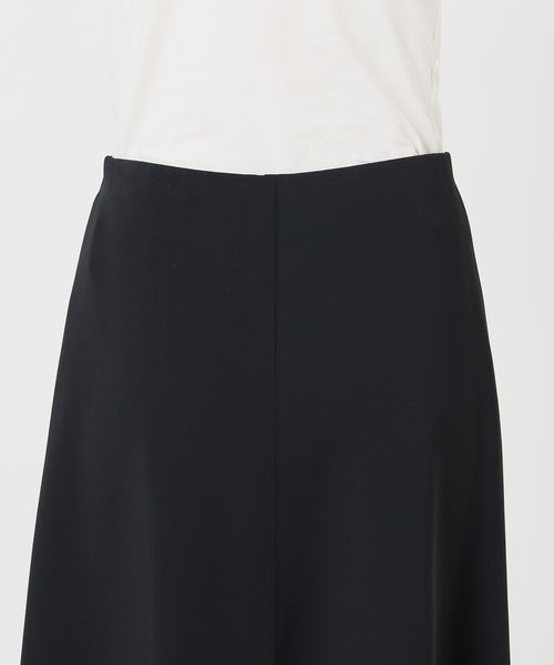 VERMEIL par iena（ヴェルメイユパーイエナ）の「ダンボールイレギュラーヘムスカート（スカート・レディース・ブラック/ベージュ・36/38）」の5枚目の写真