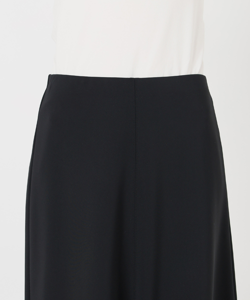 VERMEIL par iena（ヴェルメイユパーイエナ）の「ダンボールイレギュラーヘムスカート（スカート・レディース・ブラック/ベージュ・36/38）」の6枚目の写真