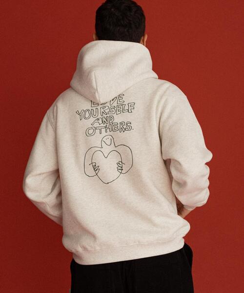 URBAN RESEARCH Sonny Label（アーバンリサーチサニーレーベル）の「オガワナツミ コラボスウェットフーディー（パーカー・メンズ・グレー/ブラウン/ブラック・LARGE/MEDIUM）」の17枚目の写真