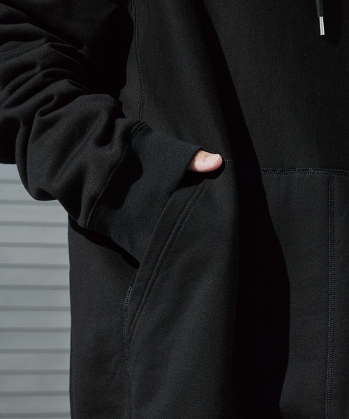TAKAHIROMIYASHITATheSoloIst.(タカヒロミヤシタザソロイスト)の「TAKAHIROMIYASHITATheSoloIst./タカヒロミヤシタザソロイスト. Post Classical Hoodie オーバーサイズシルエットプルオーバーパーカー(パーカー・メンズ・ホワイト/ブラック・46/48)」の4枚目の写真