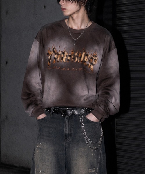 THRASHER（スラッシャー）の「【at】〔THRASHER/スラッシャー〕別注 ファーアップリケ スプレードット フェードロングスリーブTシャツ/ショート丈（Tシャツ/カットソー・メンズ・ピンク/レッド/ブラック/ブラウン・LARGE/MEDIUM/FREE）」の2枚目の写真