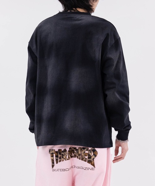 THRASHER（スラッシャー）の「【at】〔THRASHER/スラッシャー〕別注 ファーアップリケ スプレードット フェードロングスリーブTシャツ/ショート丈（Tシャツ/カットソー・メンズ・ピンク/レッド/ブラック/ブラウン・LARGE/MEDIUM/FREE）」の7枚目の写真