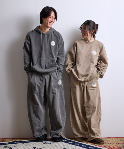 PARIS SAINT-GERMAIN（パリサンジェルマン）の「【Paris Saint-Germain / パリ・サン＝ジェルマン】 JP Pigment Pants（スウェットパンツ・メンズ・グレー/ブルー系その他/ベージュ・LARGE/MEDIUM/SMALL）」の8枚目の写真