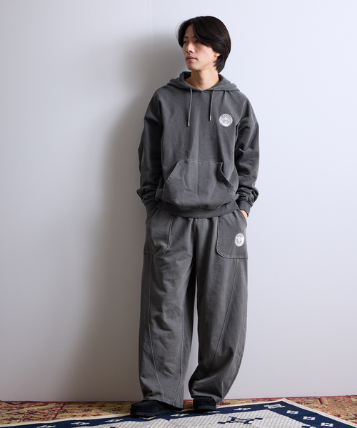 PARIS SAINT-GERMAIN（パリサンジェルマン）の「【Paris Saint-Germain / パリ・サン＝ジェルマン】 JP Pigment Pants（スウェットパンツ・メンズ・グレー/ブルー系その他/ベージュ・LARGE/MEDIUM/SMALL）」の15枚目の写真