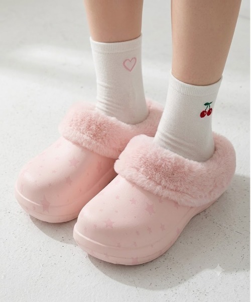WEGO(ウィゴー)の「26SSエンジェルコア☆星柄ファー厚底クロッグサンダル(サンダル・レディース・ピンク/ブルー/ブラック/アイボリー・MEDIUM/LARGE)」の4枚目の写真