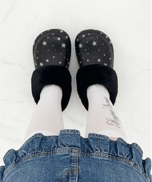 WEGO(ウィゴー)の「26SSエンジェルコア☆星柄ファー厚底クロッグサンダル(サンダル・レディース・ピンク/ブルー/ブラック/アイボリー・MEDIUM/LARGE)」の3枚目の写真