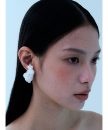 LOWOOL（ロウル）の「White dew earcuff（ピアス（両耳用））」