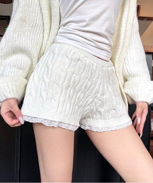 SHEENA(シーナ)の「裾レースケーブルニットショートパンツ(その他パンツ・レディース・オフホワイト/ベージュ/ネイビー・M)」の20枚目の写真