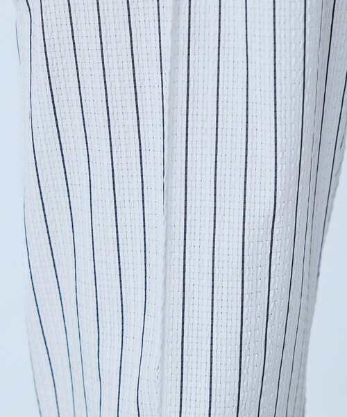 5351 POUR LES HOMMES(ゴーサンゴーイチプールオム)の「【セットアップ対応】Dot Air サッカーストライプ スラックス(スラックス・メンズ・ホワイト/ブラック・50/48/46/44)」の14枚目の写真