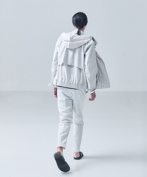 5351 POUR LES HOMMES(ゴーサンゴーイチプールオム)の「【セットアップ対応】Dot Air サッカーストライプ スラックス(スラックス・メンズ・ホワイト/ブラック・50/48/46/44)」の22枚目の写真