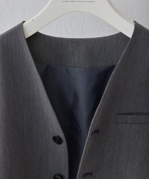 CIAOPANIC TYPY（チャオパニックティピー）の「【KIDS】【フォーマル・セレモニー】洗えるジャケットパンツセット（テーラードジャケット・キッズ・グレー・SMALL/MEDIUM）」の4枚目の写真