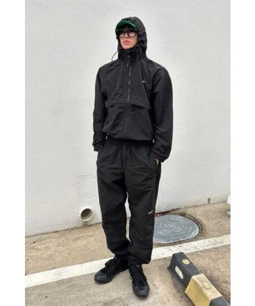 COVERNAT(カバーナット)の「ウィンドブレーカージョガーパンツブラック(スウェットパンツ・レディース・その他・S/L/XL/XS/M/XXL)」の4枚目の写真