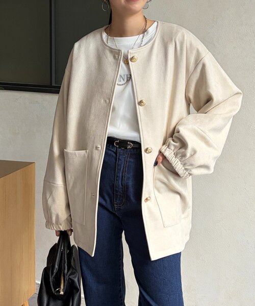 Chez toi（シェトワ）の「ノーカラースエードブルゾン（ブルゾン・レディース・アイボリー/チャコールグレー/ブルー・FREE）」の2枚目の写真