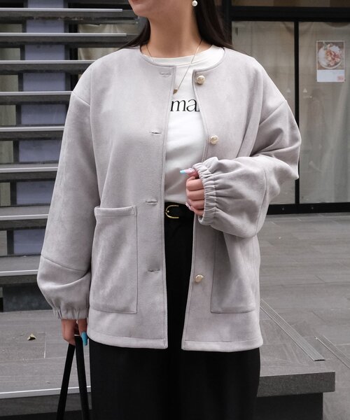 Chez toi（シェトワ）の「ノーカラースエードブルゾン（ブルゾン・レディース・アイボリー/チャコールグレー/ブルー・FREE）」の9枚目の写真