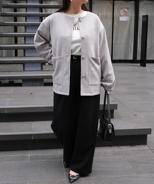 Chez toi（シェトワ）の「ノーカラースエードブルゾン（ブルゾン・レディース・アイボリー/チャコールグレー/ブルー・FREE）」の15枚目の写真