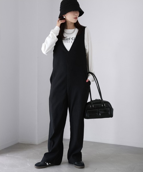 Riberry（リベリー）の「ピーチ起毛Vネックサロペット（サロペット/オーバーオール・レディース・ブラック・FREE）」の12枚目の写真