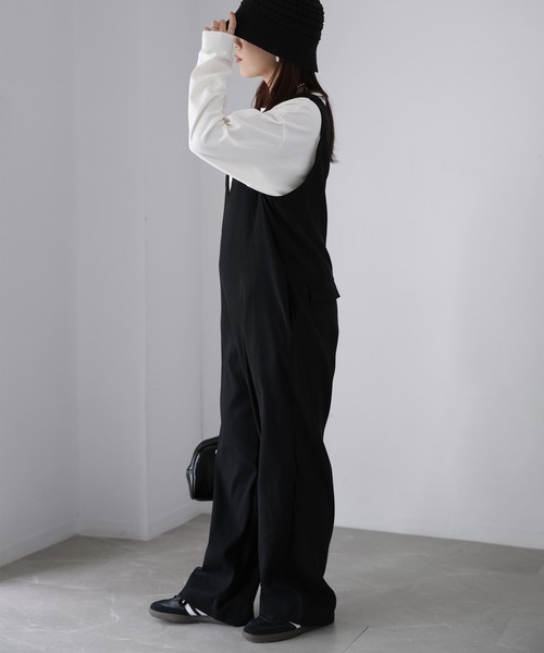 Riberry（リベリー）の「ピーチ起毛Vネックサロペット（サロペット/オーバーオール・レディース・ブラック・FREE）」の13枚目の写真