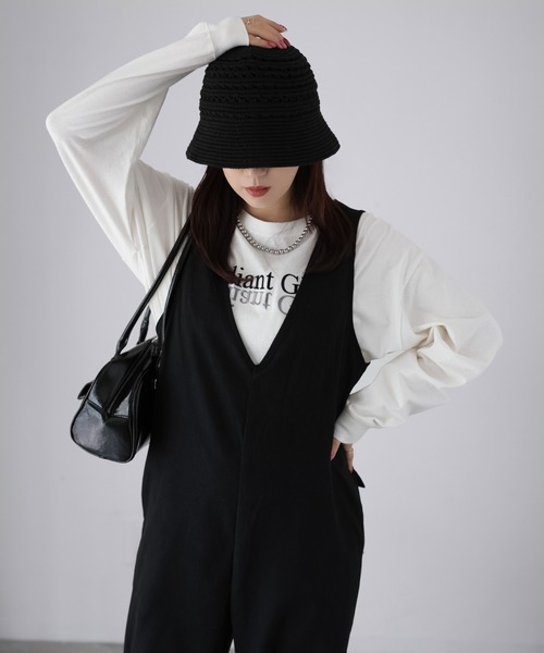 Riberry（リベリー）の「ピーチ起毛Vネックサロペット（サロペット/オーバーオール・レディース・ブラック・FREE）」の15枚目の写真