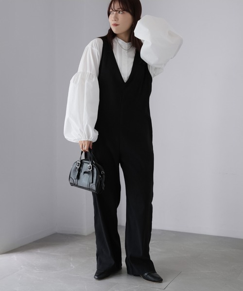 Riberry（リベリー）の「ピーチ起毛Vネックサロペット（サロペット/オーバーオール・レディース・ブラック・FREE）」の8枚目の写真