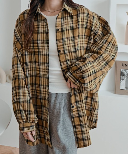 kirakiraShop(キラキラショップ)の「チェック柄 ルーズフィット シャツ(シャツ/ブラウス・レディース・ベージュ/ネイビー/ブルー/グリーン・FREE)」の2枚目の写真