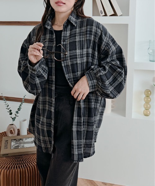 kirakiraShop(キラキラショップ)の「チェック柄 ルーズフィット シャツ(シャツ/ブラウス・レディース・ベージュ/ネイビー/ブルー/グリーン・FREE)」の18枚目の写真