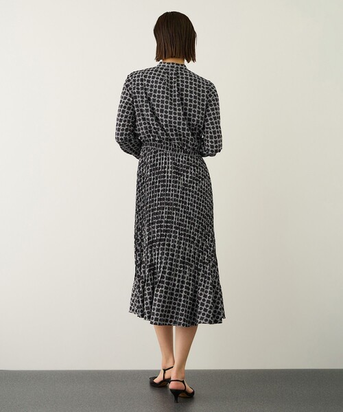 ROPE'(ロペ)の「ship's rope' オリジナルプリントプリーツタイワンピース(シャツワンピース・レディース・ネイビー/キャメル・36/38)」の11枚目の写真