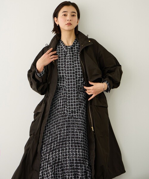 ROPE'(ロペ)の「ship's rope' オリジナルプリントプリーツタイワンピース(シャツワンピース・レディース・ネイビー/キャメル・36/38)」の3枚目の写真